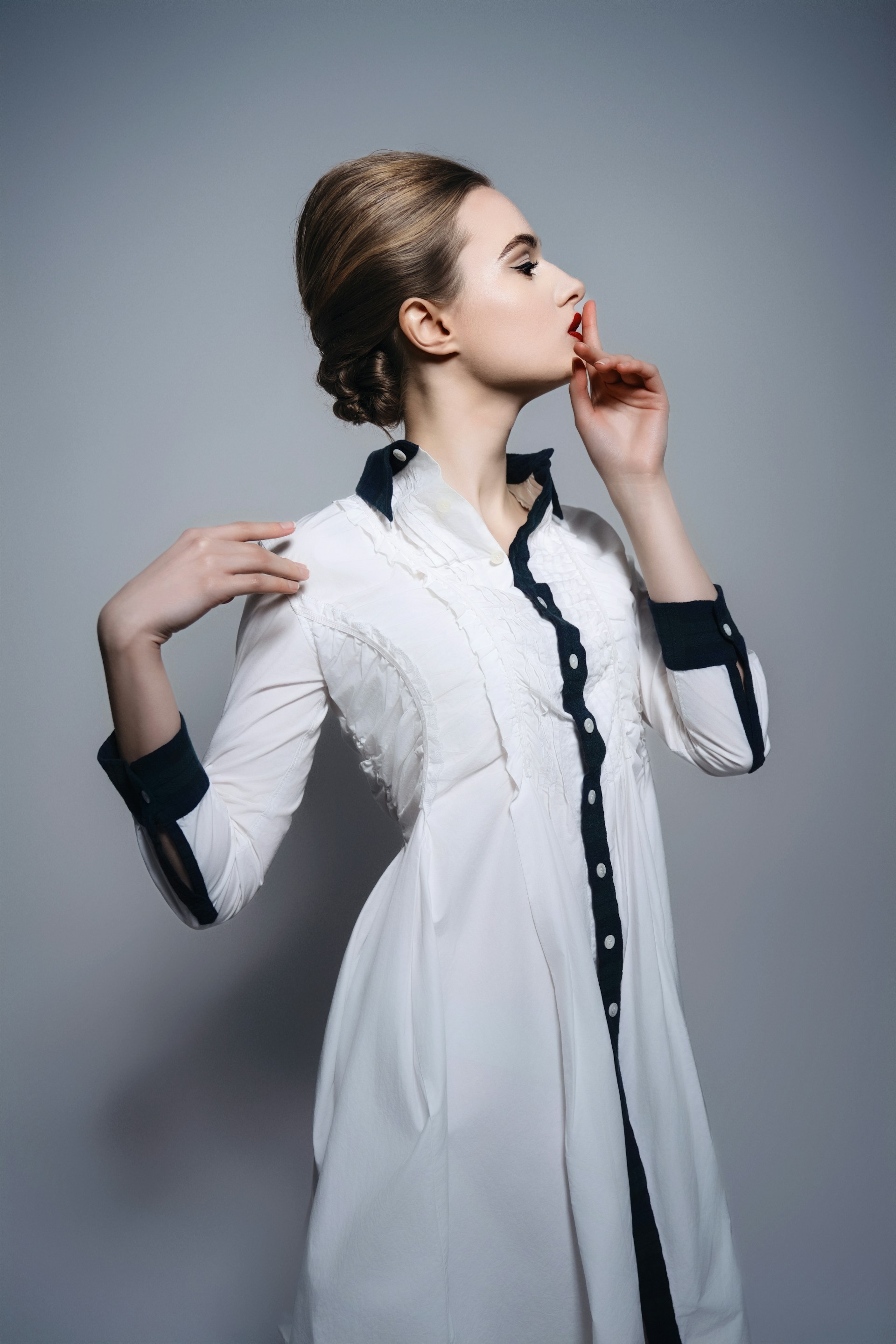 a woman in white dress with black outlines